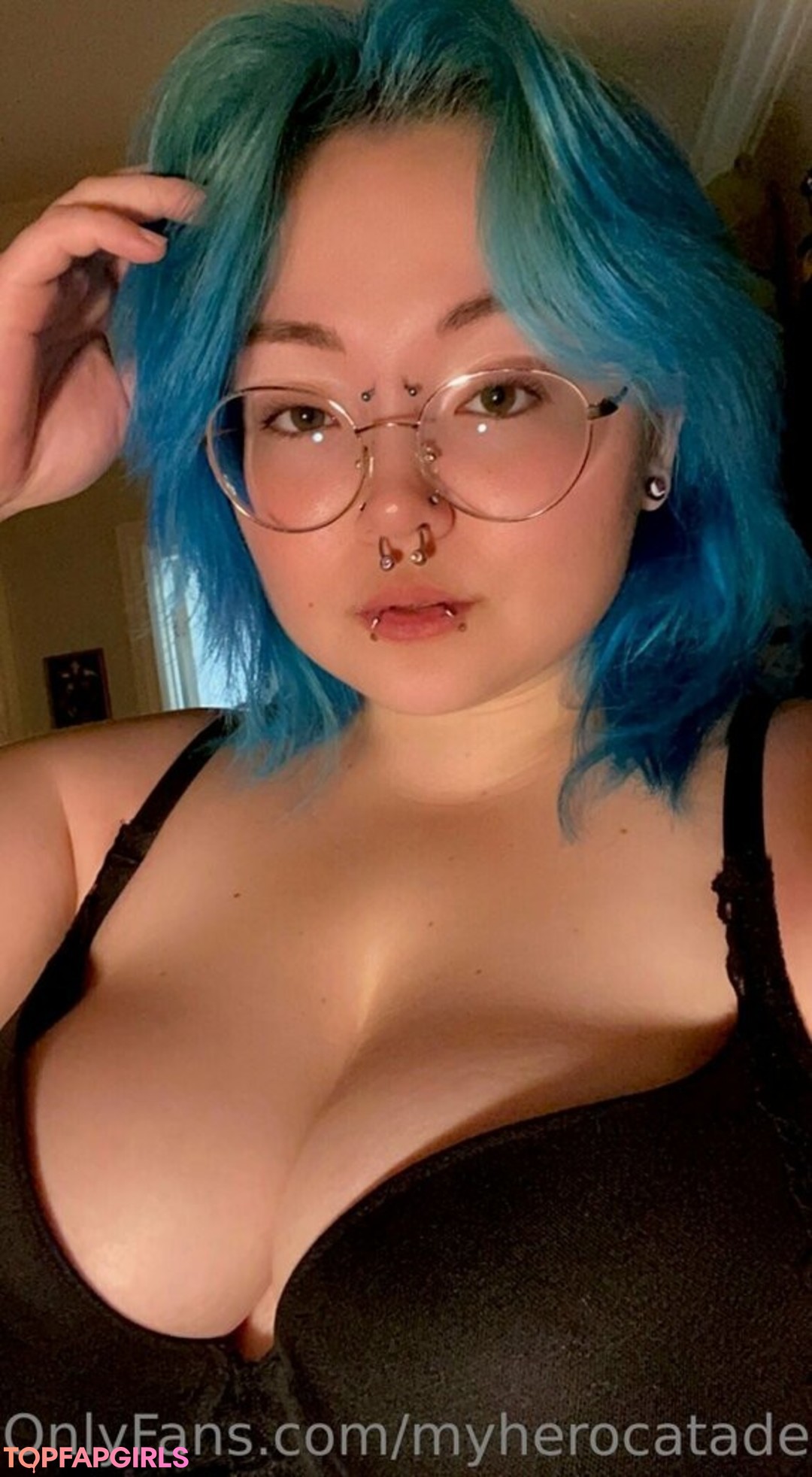 Foto di nudo di fuga di OnlyFans di Myherocatademiafree #36 Foto di nudo di fuga di OnlyFans di Myherocatademiafree #36