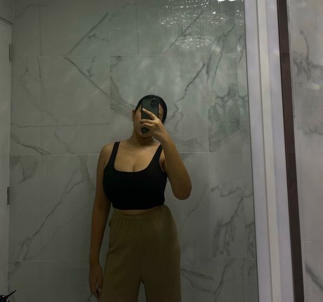 Foto di nudo di fuga di OnlyFans di Aoy Chitchanok