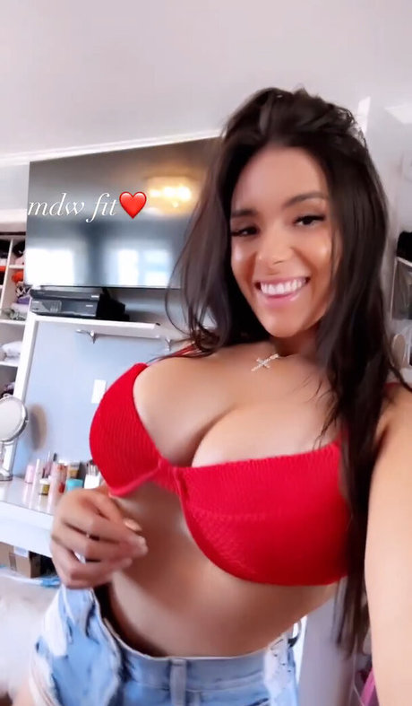 Foto di nudo di fuga di OnlyFans di Samantha L