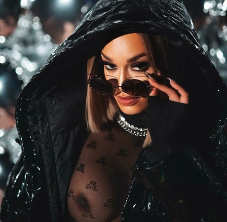 Foto di nudo di fuga di OnlyFans di Pearl Thusi