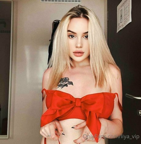 Foto di nudo di fuga di OnlyFans di Liyabarbiyour