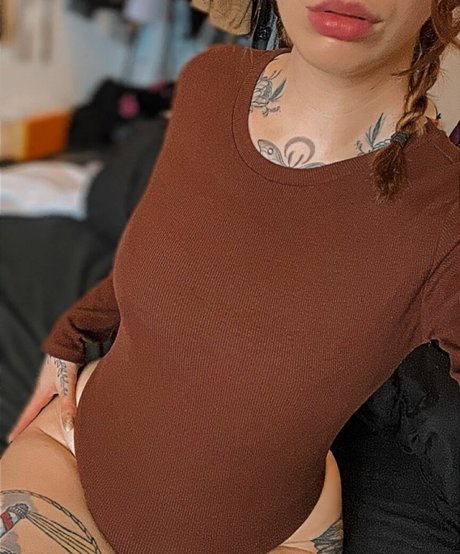 Foto di nudo di fuga di OnlyFans di Mollypapenny