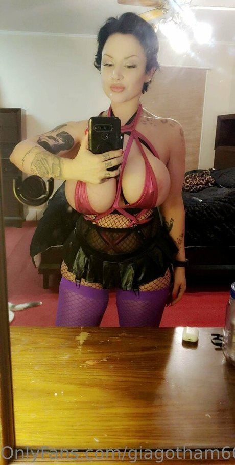 Foto di nudo di fuga di OnlyFans di Giagotham666