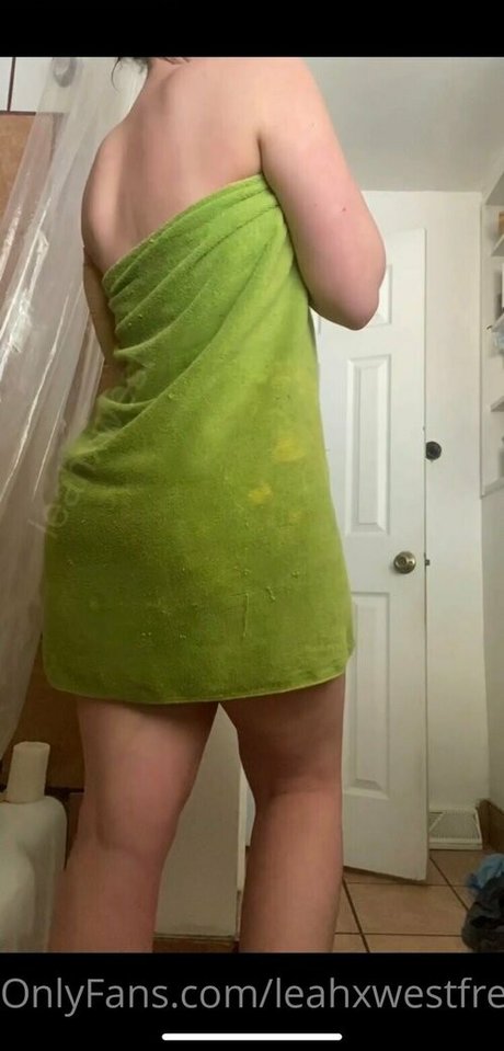 Foto di nudo di fuga di OnlyFans di Leahxwestfree