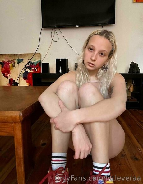 Foto di nudo di fuga di OnlyFans di Littleveraa