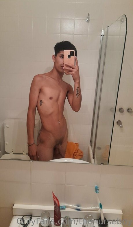 Foto di nudo di fuga di OnlyFans di Thenurseboy
