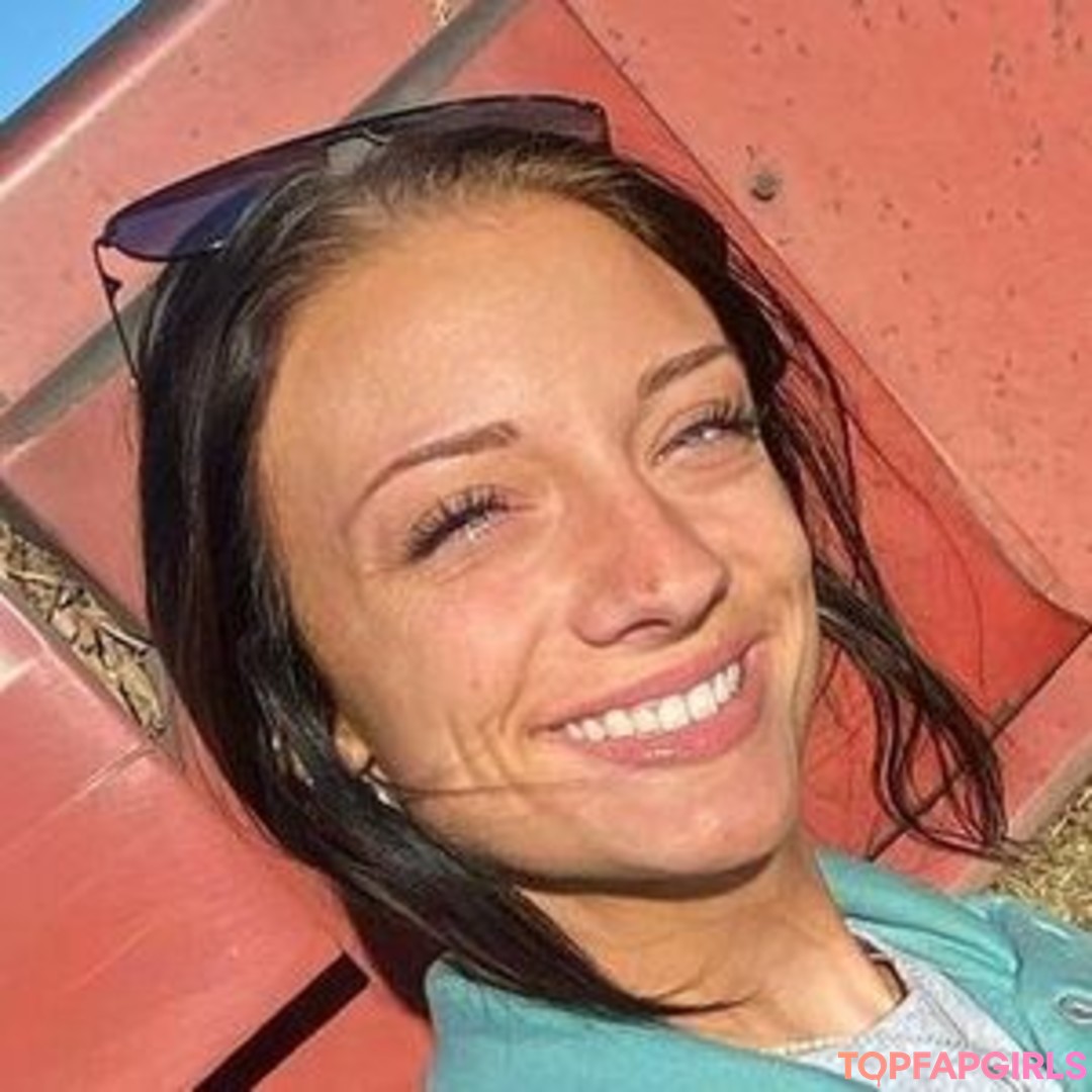 Foto di nudo di fuga di OnlyFans di Thefarmergrayce #6 Foto di nudo di fuga di OnlyFans di Thefarmergrayce #6