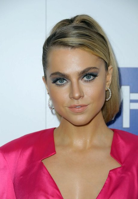 Foto di nudo di fuga di OnlyFans di Anne Winters