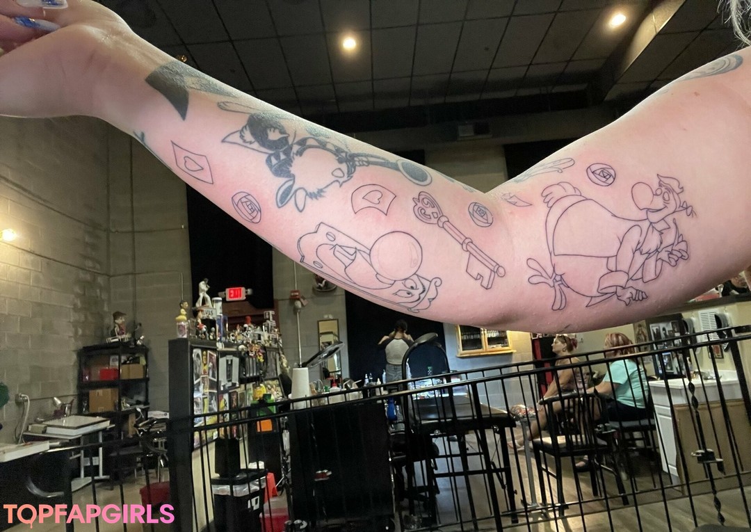 Foto di nudo di fuga di OnlyFans di Alleyswonderland #156 Foto di nudo di fuga di OnlyFans di Alleyswonderland #156