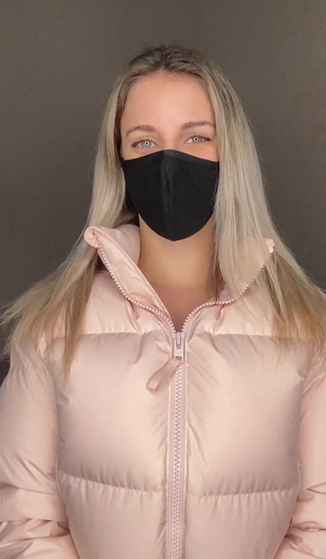 Foto di nudo di fuga di OnlyFans di Kiera Young
