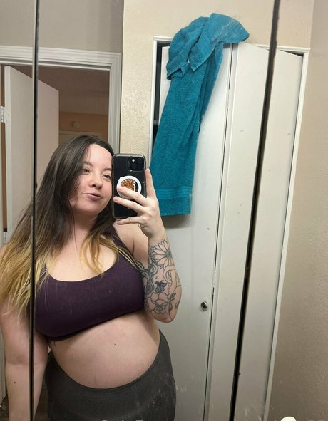 Foto di nudo di fuga di OnlyFans di Maddielynn95