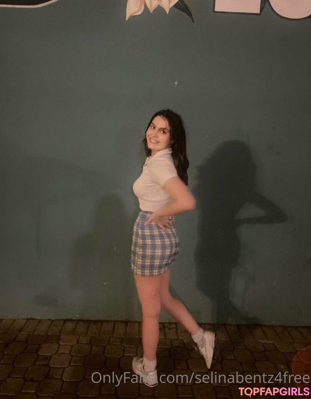 Foto di nudo di fuga di OnlyFans di Selinabentz4free #37 Foto di nudo di fuga di OnlyFans di Selinabentz4free #37