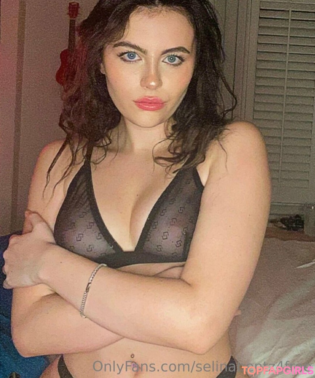 Foto di nudo di fuga di OnlyFans di Selinabentz4free #81 Foto di nudo di fuga di OnlyFans di Selinabentz4free #81