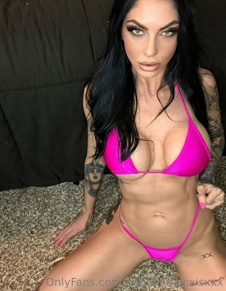 Foto di nudo di fuga di OnlyFans di Christinealexisxxx