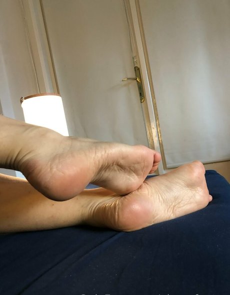 Foto di nudo di fuga di OnlyFans di Aimeefeetxx