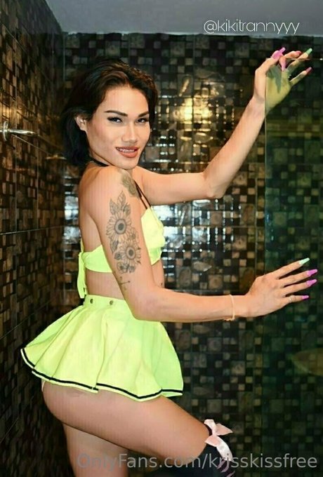 Krisskissfree