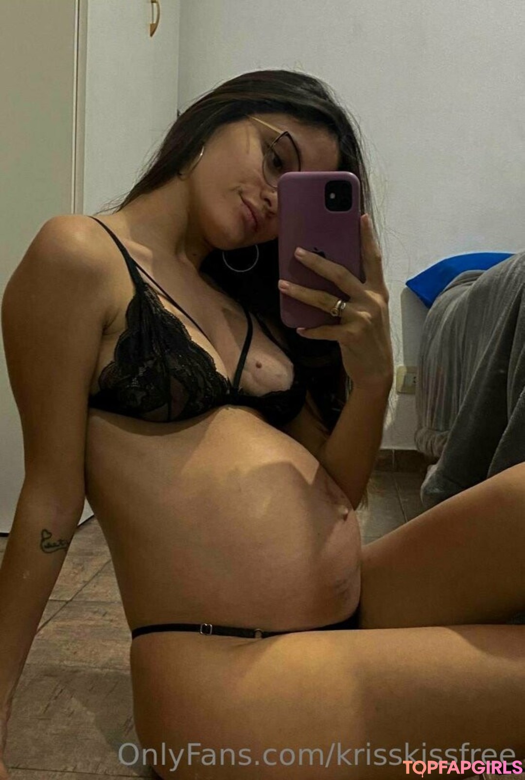 Foto di nudo di fuga di OnlyFans di Krisskissfree #138 Foto di nudo di fuga di OnlyFans di Krisskissfree #138
