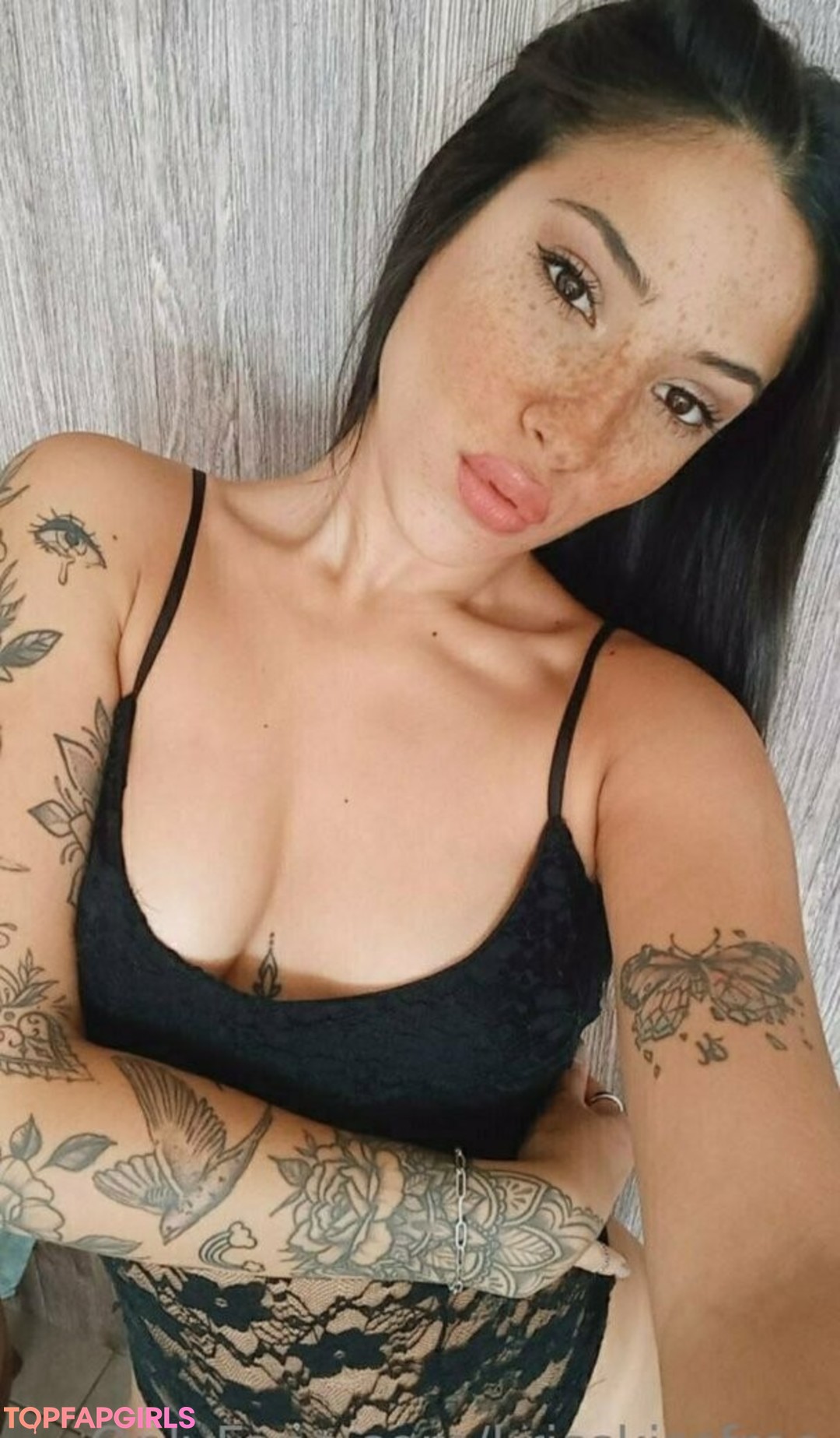 Foto di nudo di fuga di OnlyFans di Krisskissfree #334 Foto di nudo di fuga di OnlyFans di Krisskissfree #334