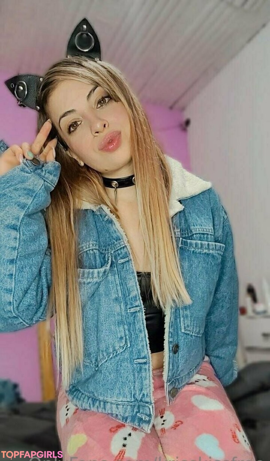 Foto di nudo di fuga di OnlyFans di Krisskissfree #96 Foto di nudo di fuga di OnlyFans di Krisskissfree #96