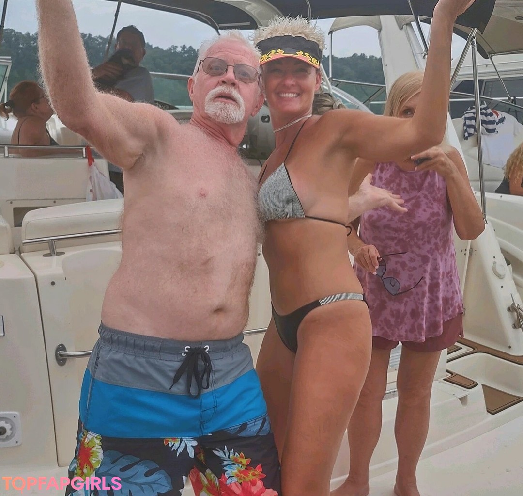 Foto di nudo di fuga di OnlyFans di Baddie2thebone #63 Foto di nudo di fuga di OnlyFans di Baddie2thebone #63