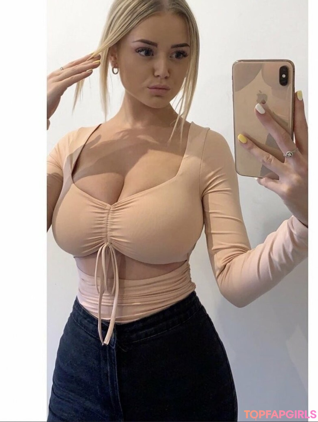 Foto di nudo di fuga di OnlyFans di Olivia Miller #31 Foto di nudo di fuga di OnlyFans di Olivia Miller #31