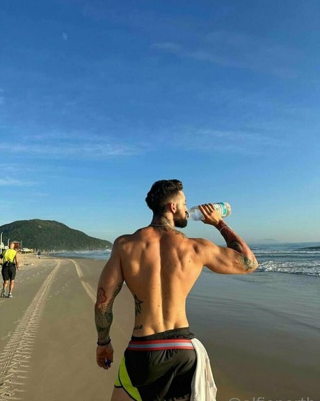 Foto di nudo di fuga di OnlyFans di Alfienorthfree