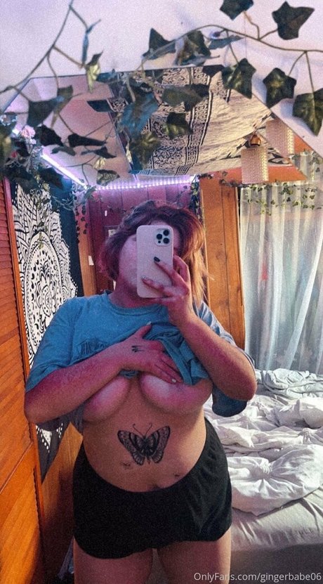 Foto di nudo di fuga di OnlyFans di Gingerbabe06