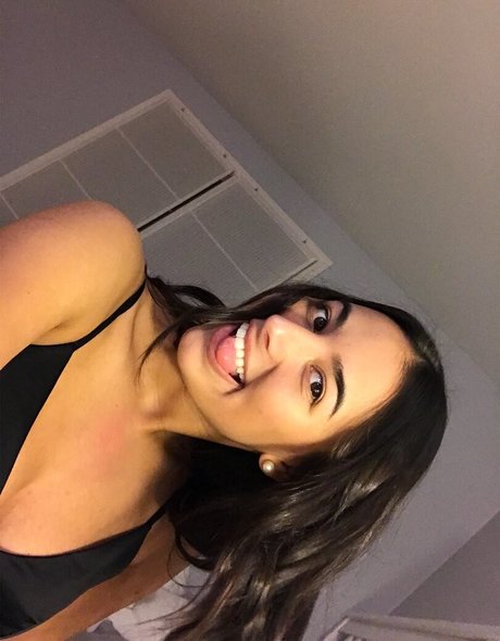Foto di nudo di fuga di OnlyFans di Kyla Romero
