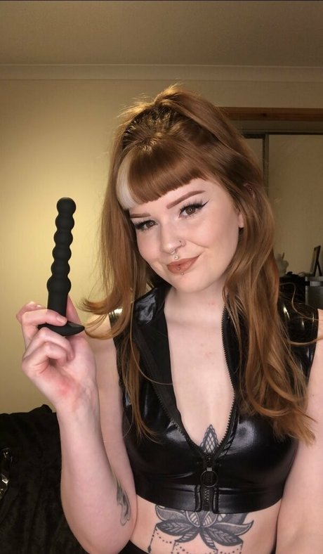 Foto di nudo di fuga di OnlyFans di Gingerminniemfc