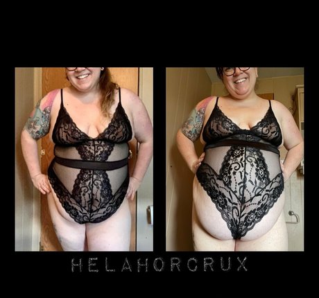 Foto di nudo di fuga di OnlyFans di Helastonedbbw