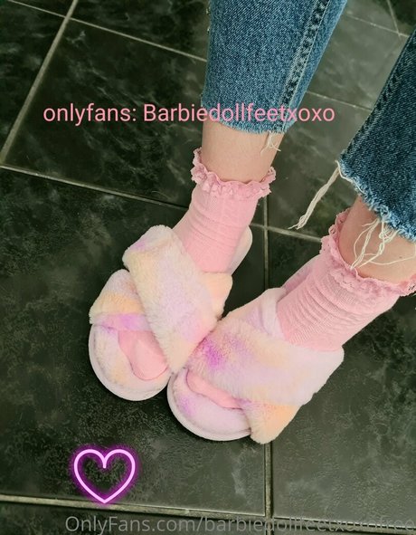 Barbiedollfeetxoxofree