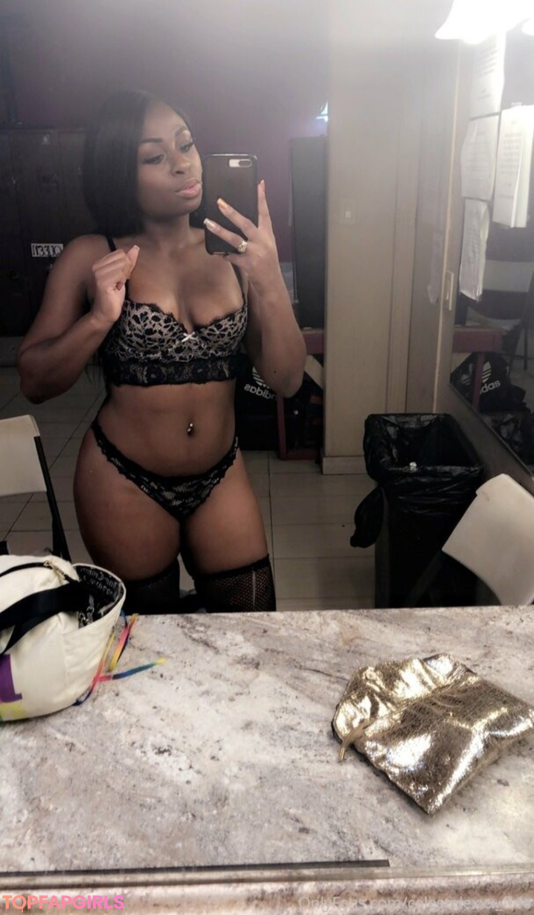 Foto di nudo di fuga di OnlyFans di Celestelexxxfree #75 Foto di nudo di fuga di OnlyFans di Celestelexxxfree #75