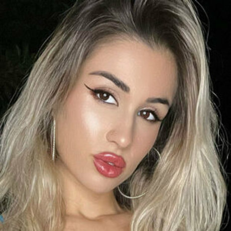 Foto di nudo di fuga di OnlyFans di Crisvqueenvip