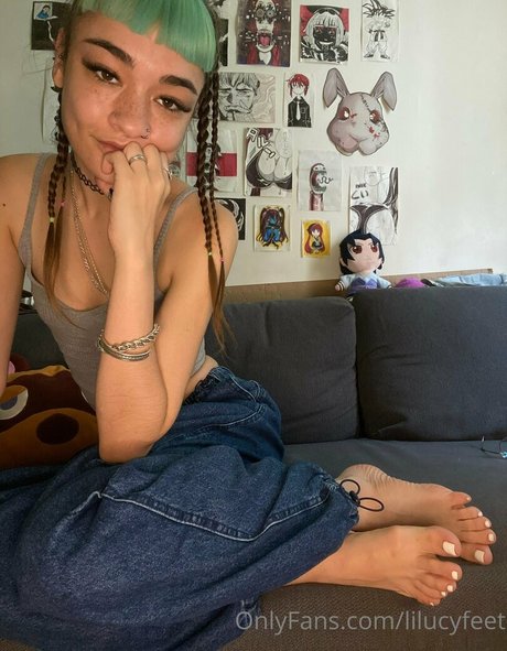Foto di nudo di fuga di OnlyFans di Lilucyfeet