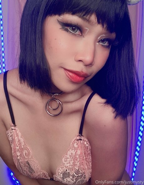 Foto di nudo di fuga di OnlyFans di Justmysty