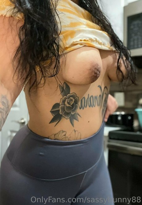 Foto di nudo di fuga di OnlyFans di Sassybunny88