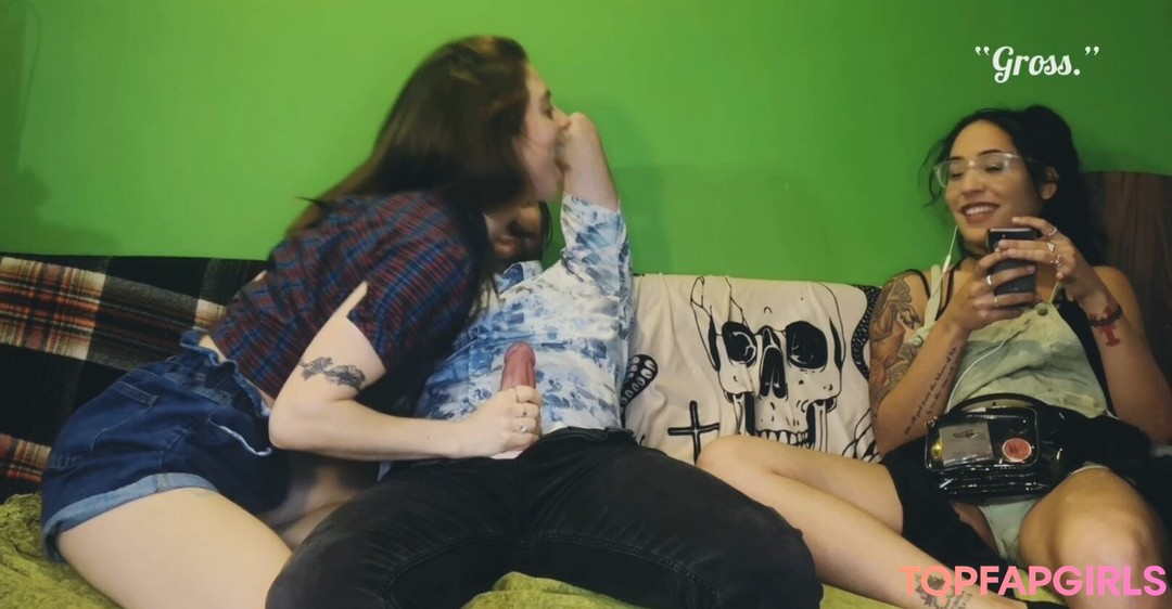 Foto di nudo di fuga di OnlyFans di Caring Erin #95 Foto di nudo di fuga di OnlyFans di Caring Erin #95