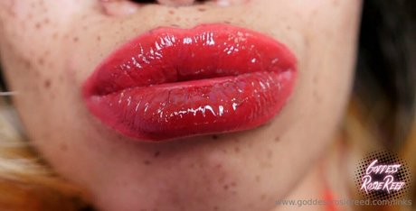 Goddessrosiereed