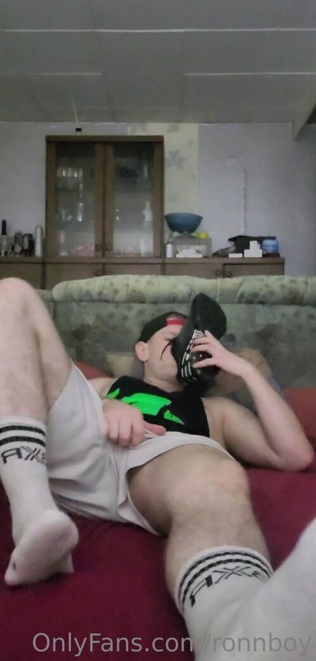 Foto di nudo di fuga di OnlyFans di Ronnboy