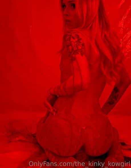 Thekinkykowgirl