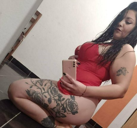Foto di nudo di fuga di OnlyFans di Babytamy0