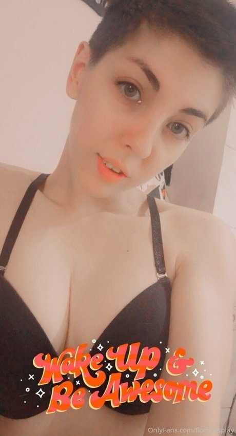 Foto di nudo di fuga di OnlyFans di Florbcosplay