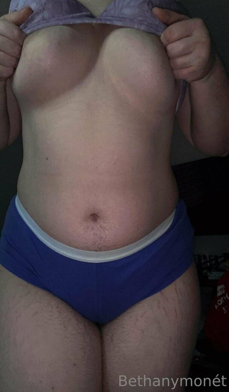 Foto di nudo di fuga di OnlyFans di Somewhereinoz98