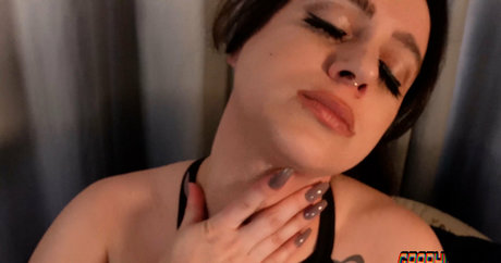 Foto di nudo di fuga di OnlyFans di Hollygraphix