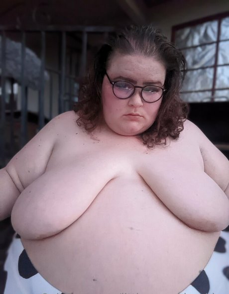 Foto di nudo di fuga di OnlyFans di Littlepumpkinssbbw