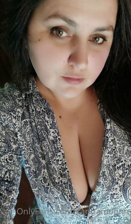 Foto di nudo di fuga di OnlyFans di Karinamoonn