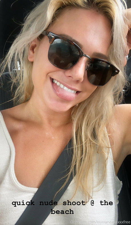 Foto di nudo di fuga di OnlyFans di Xxxvanessaxxxfree