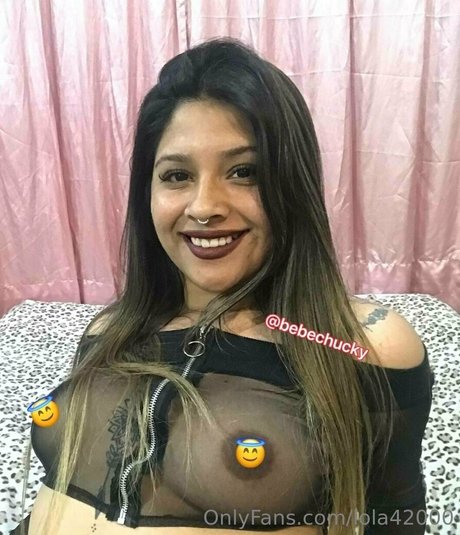 Foto di nudo di fuga di OnlyFans di Lola42000