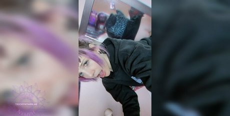 Trickynymph