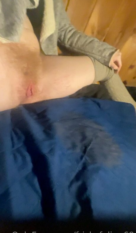 Foto di nudo di fuga di OnlyFans di Friskyfeline69